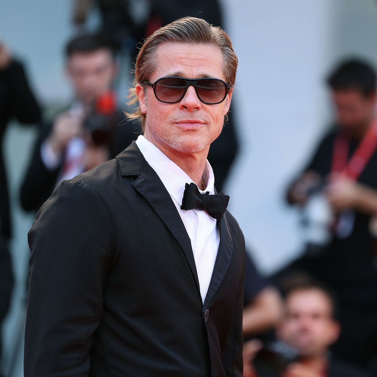 Brad Pitt mujer estafada