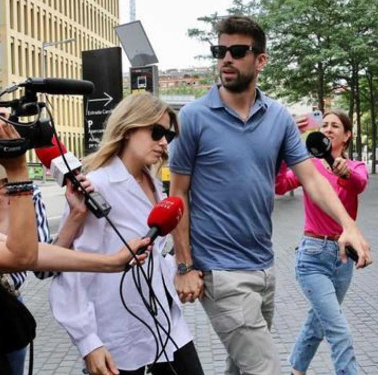 Clara ChÃ­a y PiquÃ© preparan una boda