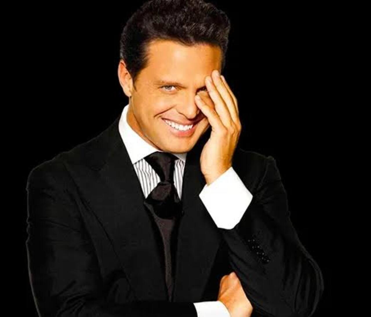 Ãngela Aguilar se compara con Luis Miguel