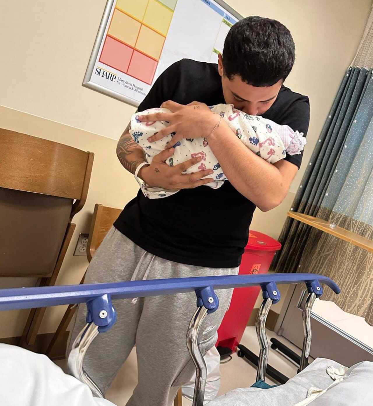 Eduin Caz anunció nacimiento de su tercer hijo