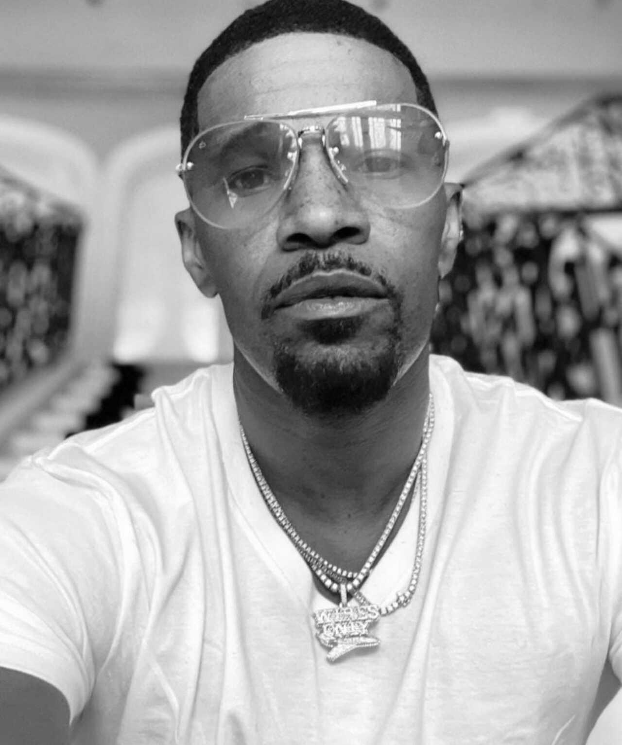 Jamie Foxx vacuna covid parálisis y ceguera