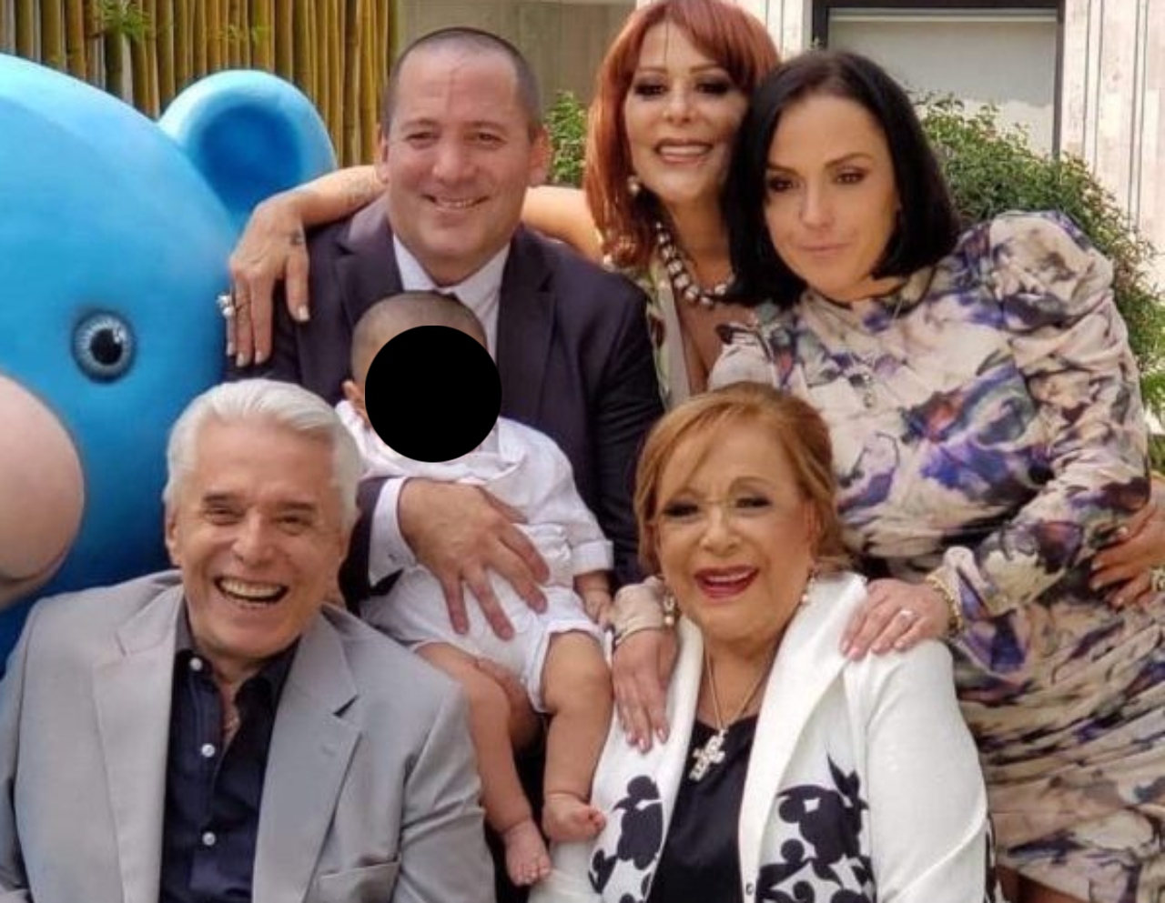 Mayela laguna defiende a su hijo
