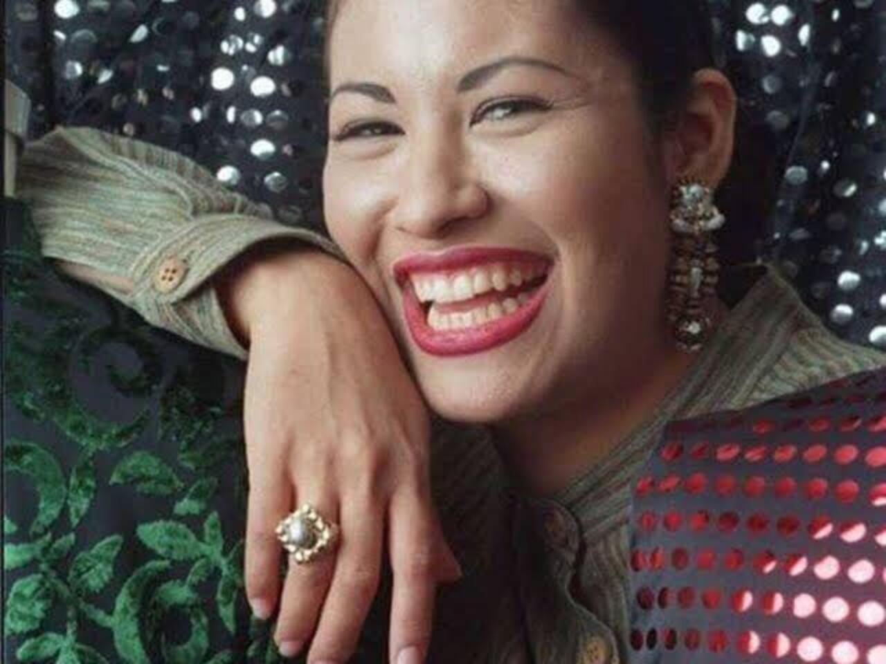 Selena Quintanilla habría muerto por un anillo