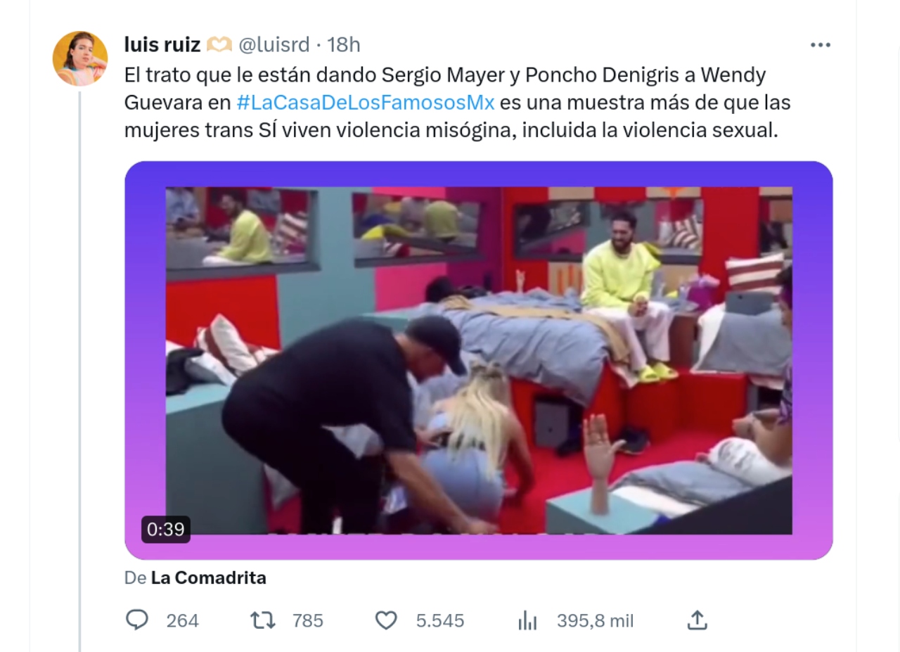 Sergio Mayer nalguea Wendy