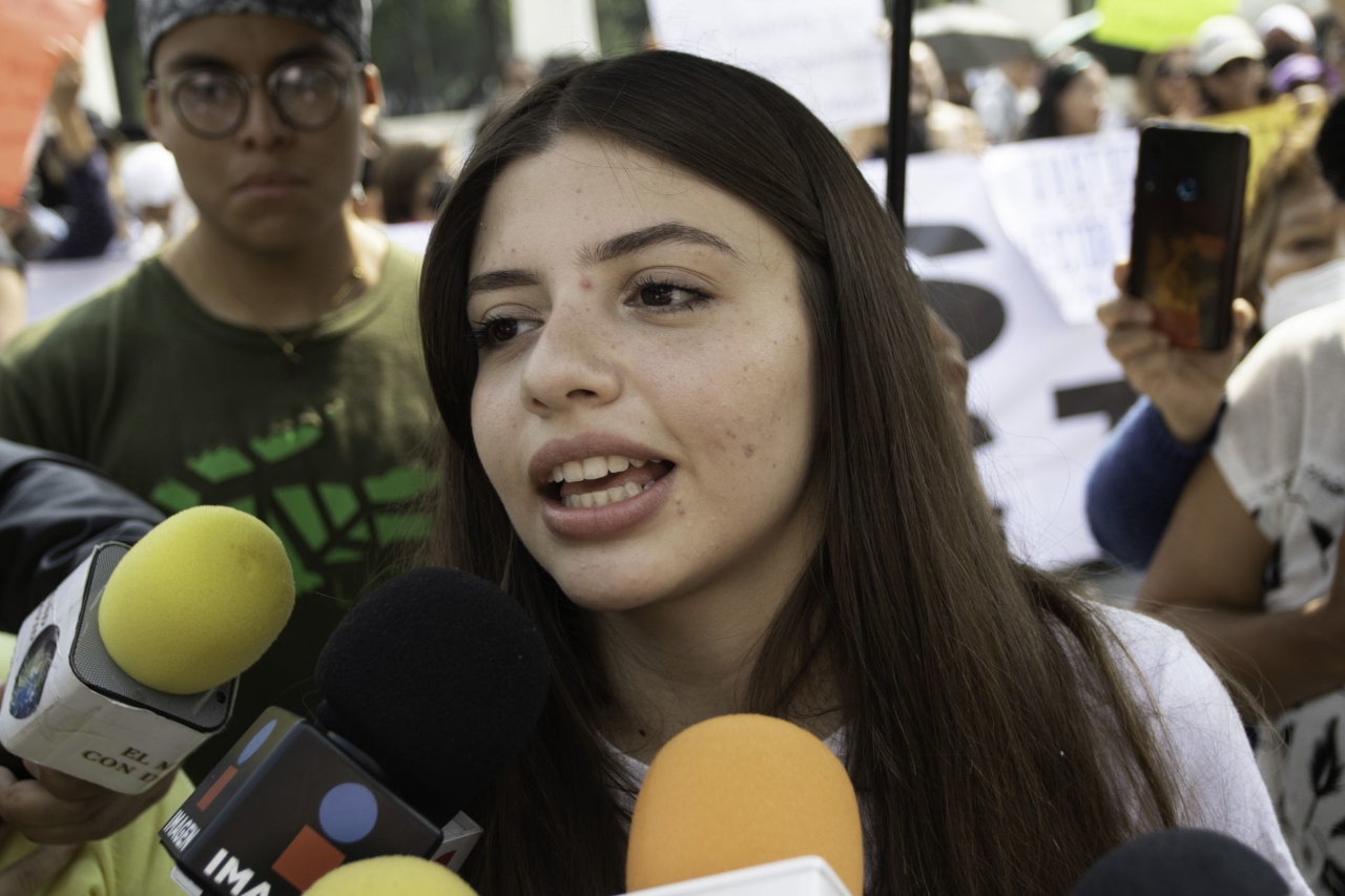 Daniela hija Héctor Parra vacía casa