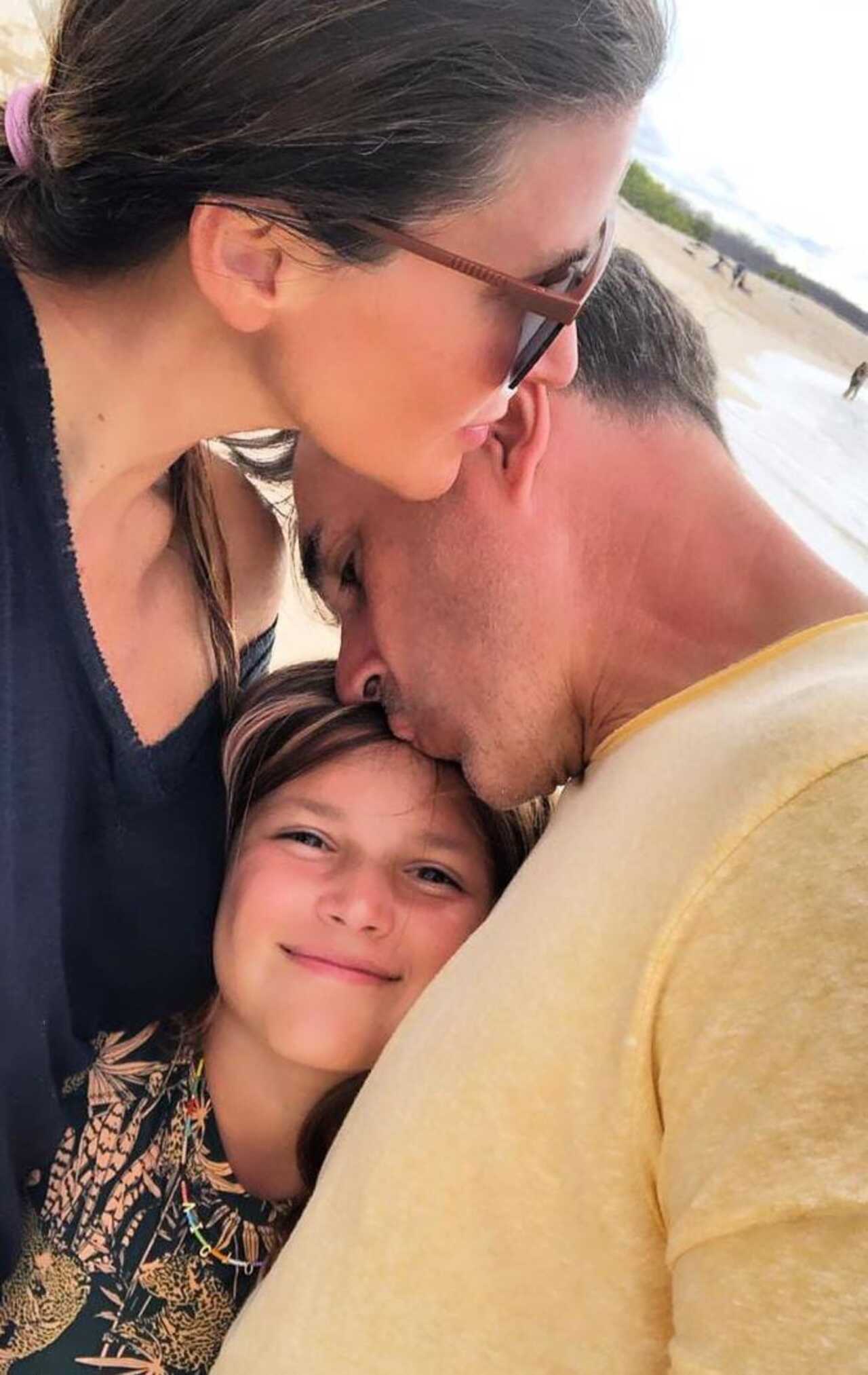 Issabela Camil revela que Alec Baldwin la pretendÃ­a y prefiriÃ³ casarse con Sergio Maye