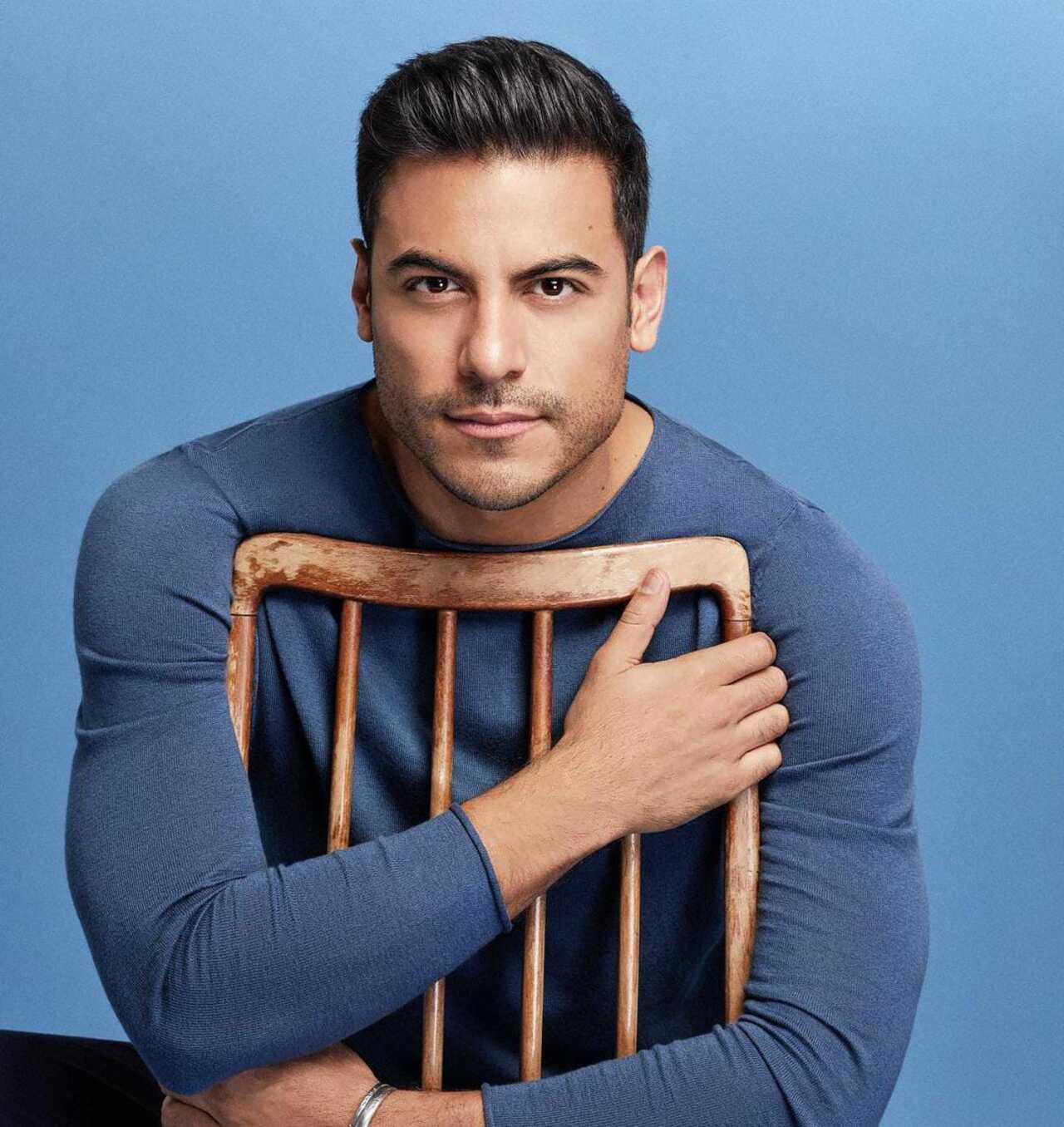 Carlos Rivera y Cynthia RodrÃ­guez anuncian el nacimiento de LeÃ³n