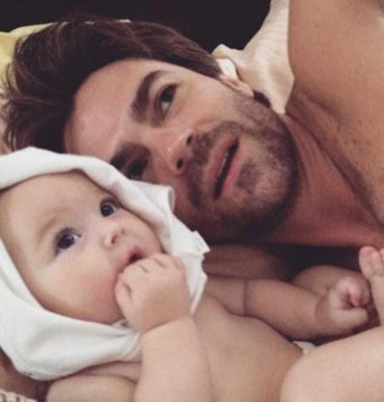 Hijos de famosos que quedaron huérfanos desde pequeños
