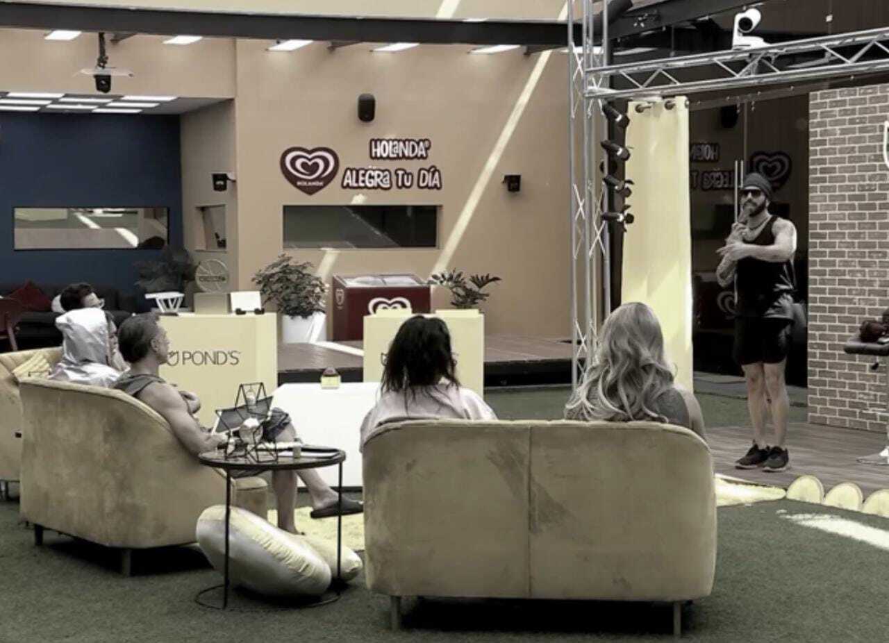 Hermana de La Barby Juárez arremete contra el team infierno tras comportamiento grosero dentro de LCDLF